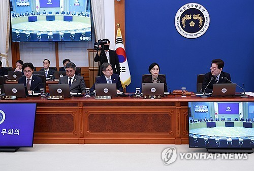 PM office denies report about ministers' complaints over live broadcasts of Cabinet meetings
