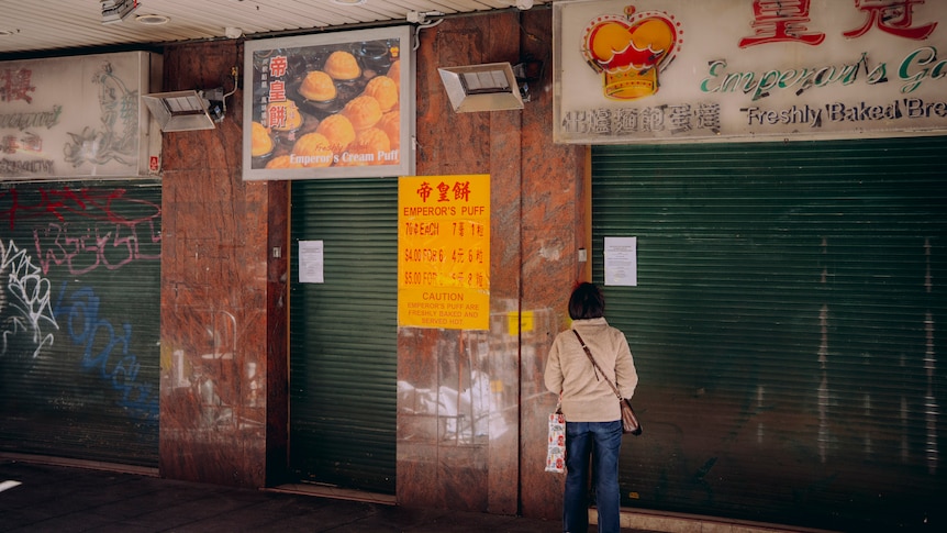 Cream puffs 'deflating for now' as Sydney Chinatown institution shuts