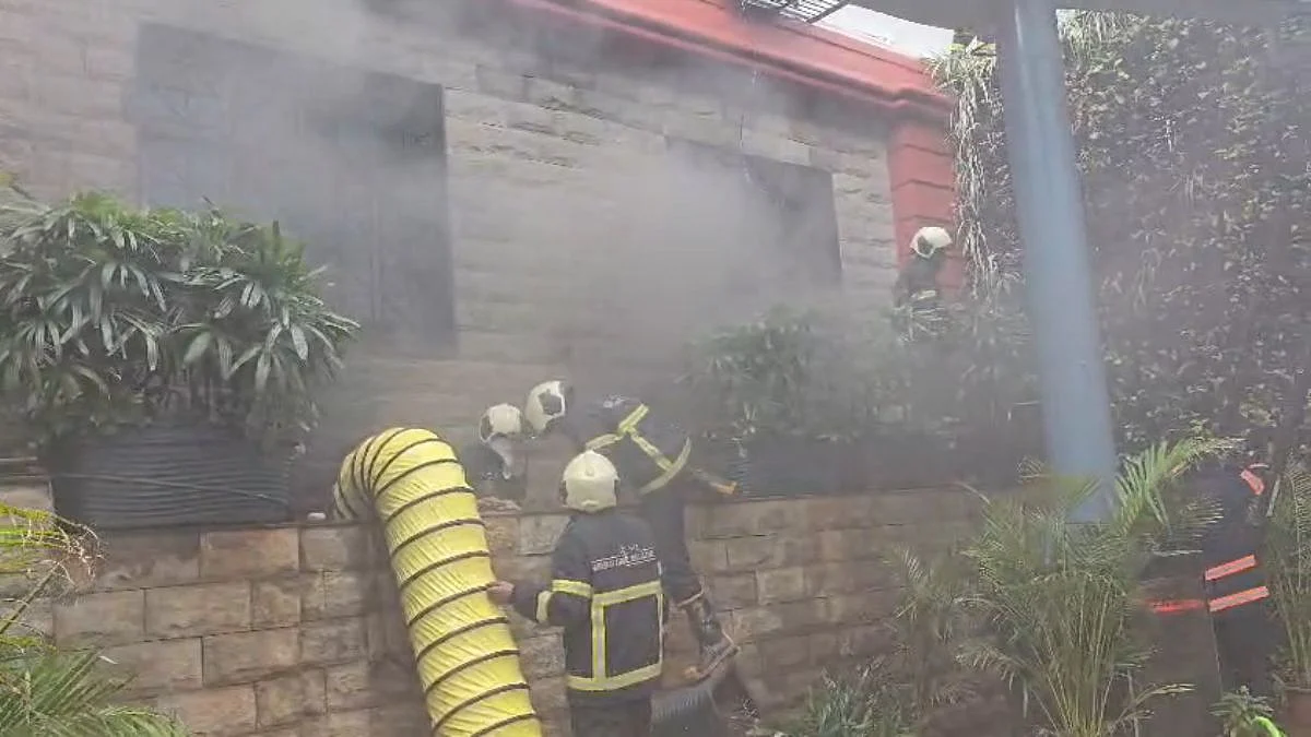 Mumbai Fire: Blaze Erupts At Income Tax Office In Churchgate, Fire Brigade Launches Major Rescue Operation To Evacuate Stranded Employees | Video