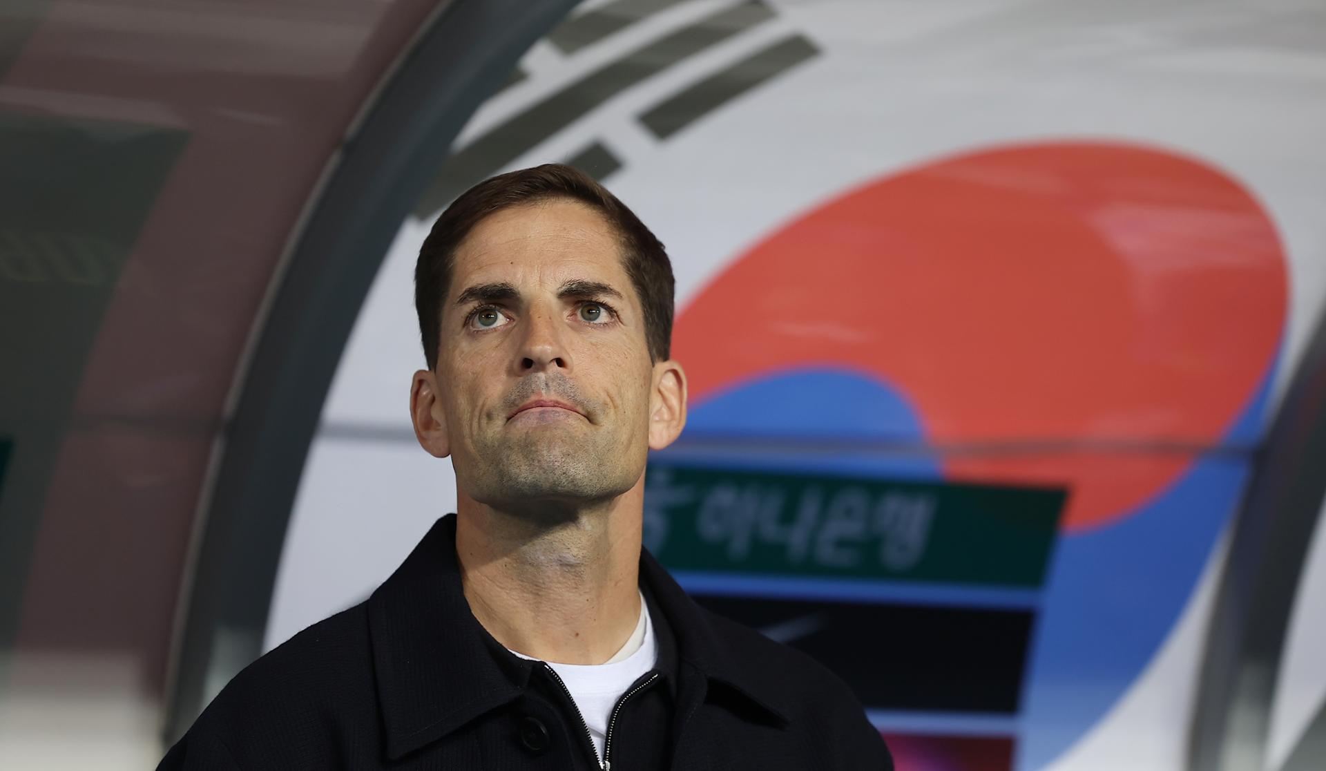 Asian Cup uncertainty clouds Moreno's future as Korea coach