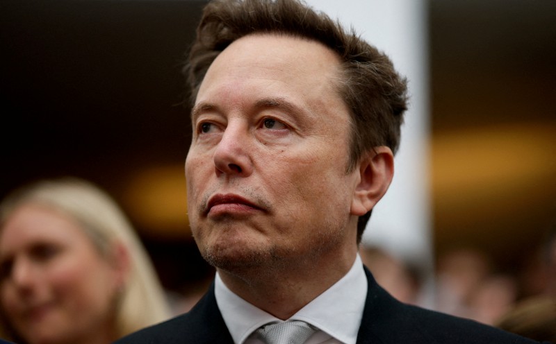 Musk calls on Zelenskyy to 'go' as Ukraine leader