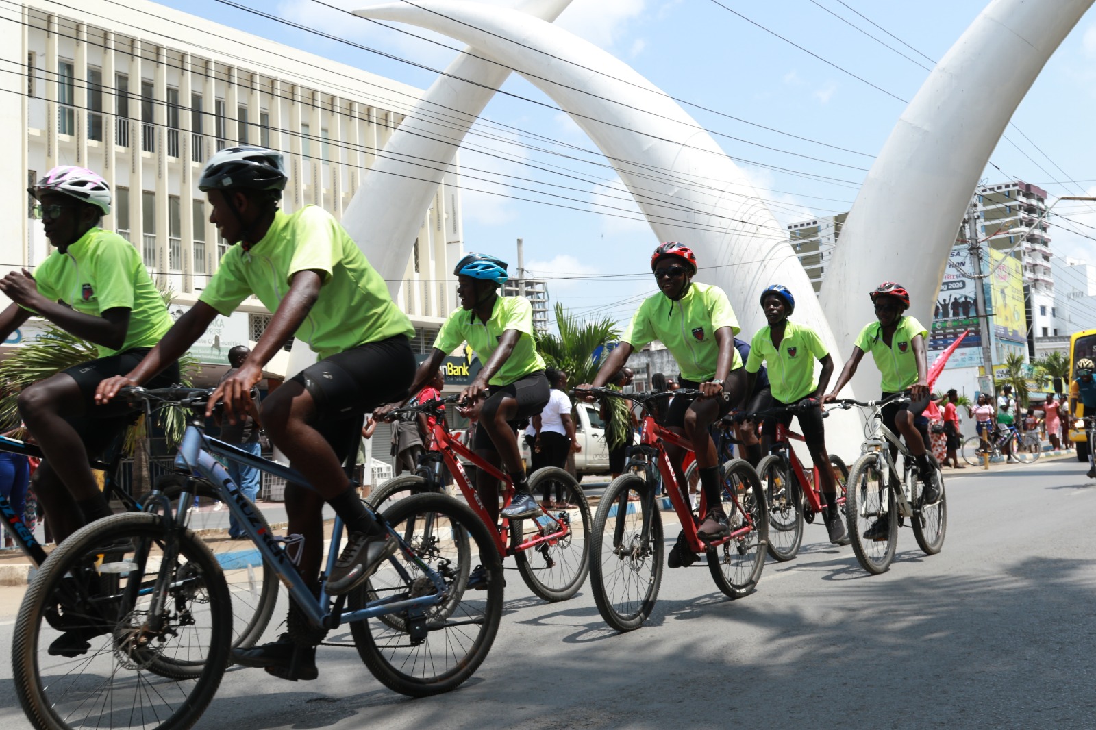 13 Starehe Boys complete 1,100km charity bikethon from Busia to Mombasa