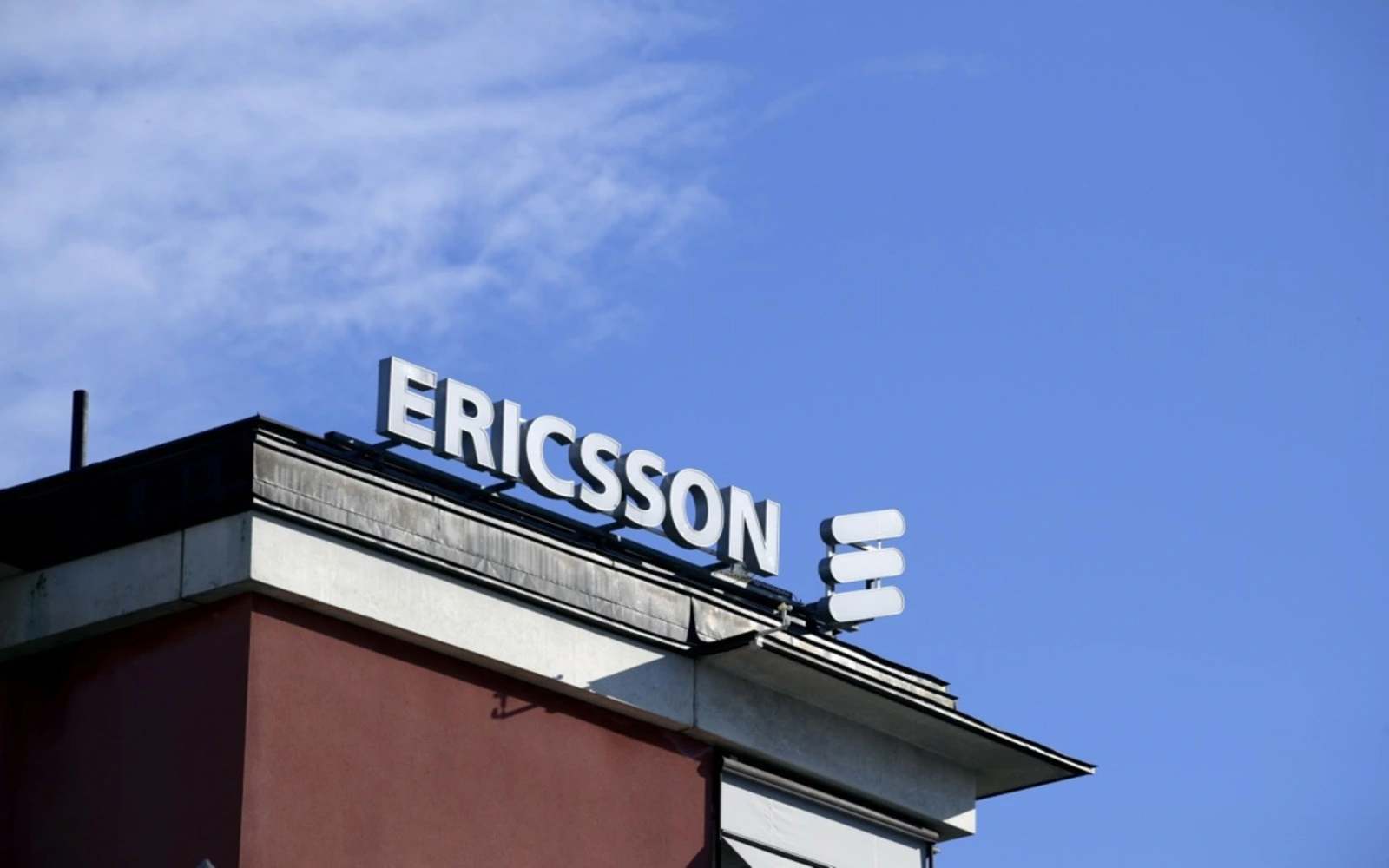 Ericsson cites ‘solid’ demand as operating profit beats forecasts