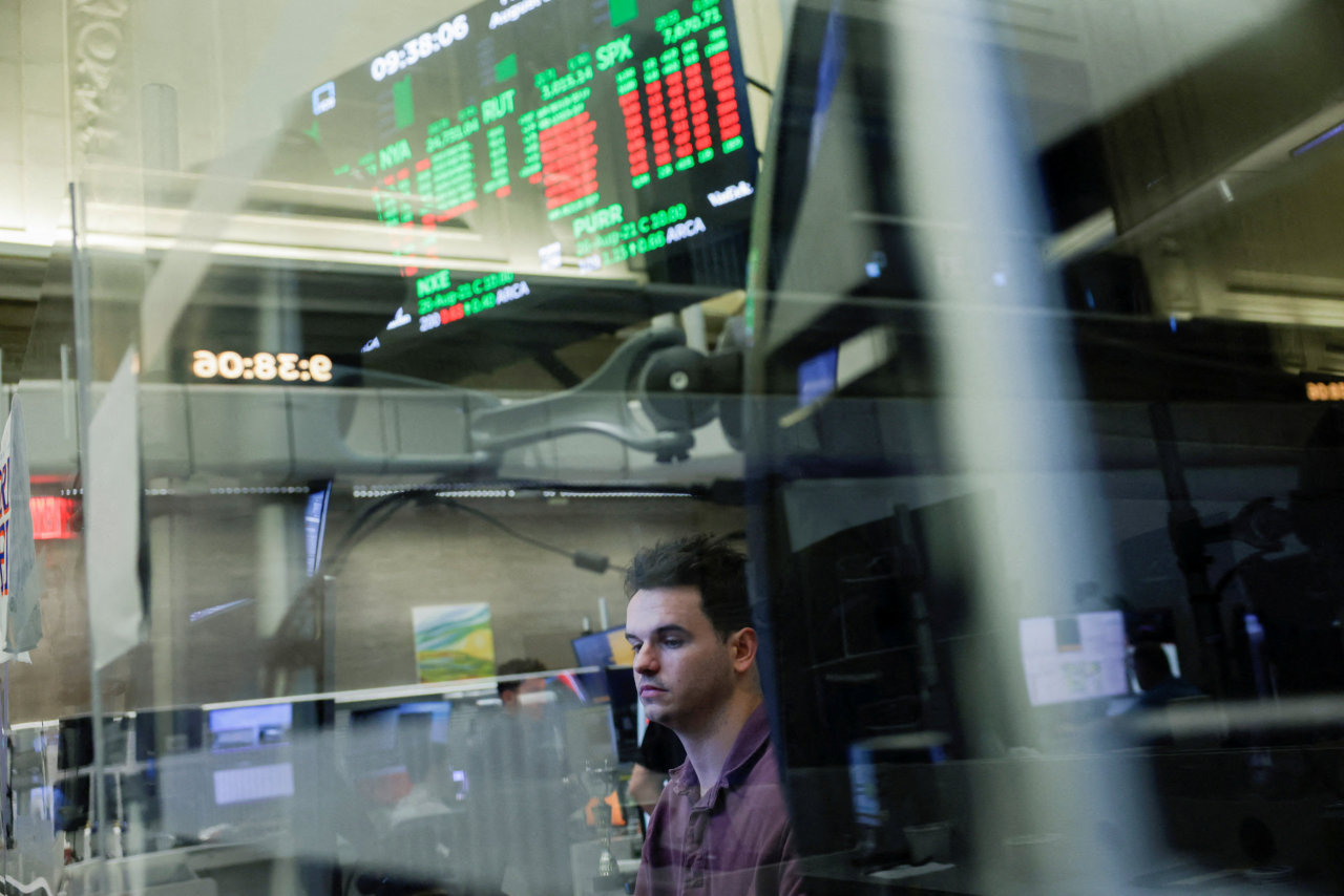Treasury, Eurozone Bond Yields Fall to Multiweek Lows as U.S. Inflation Shock Fades