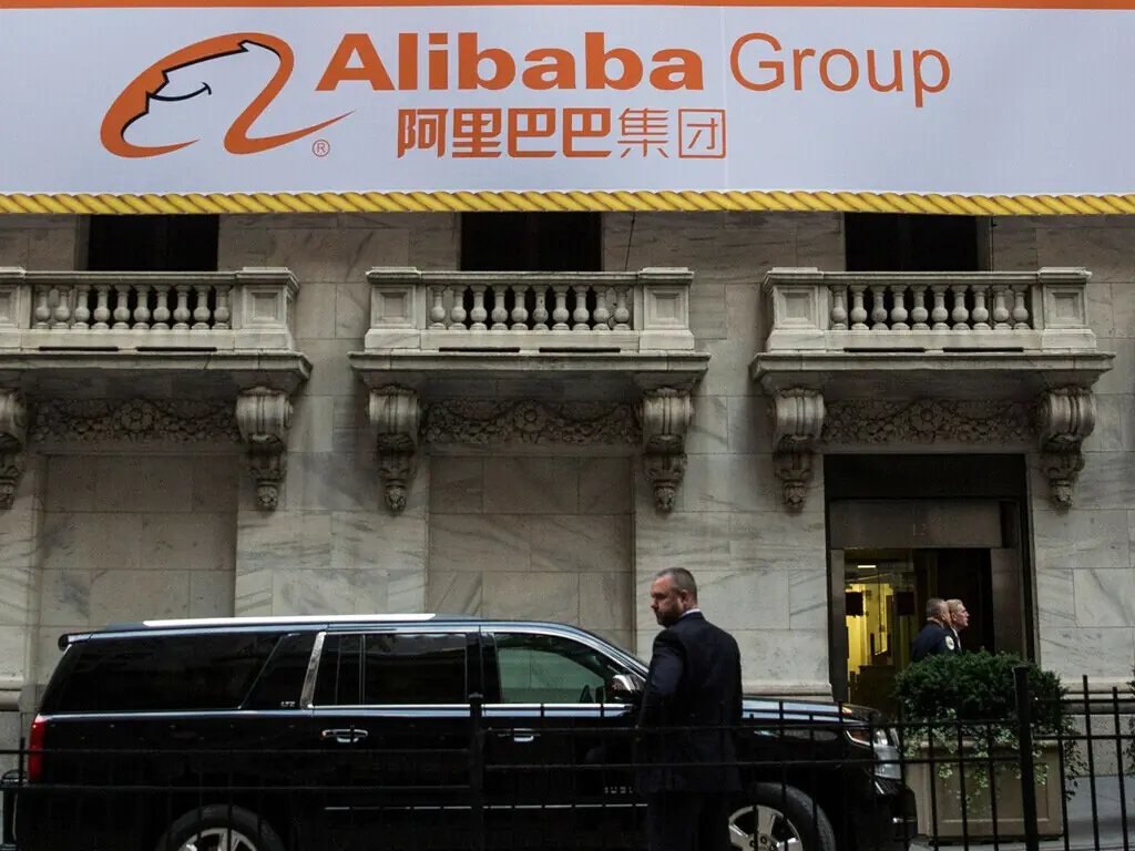 Pakistan seeks Alibaba cooperation for cashless economy, SME exports