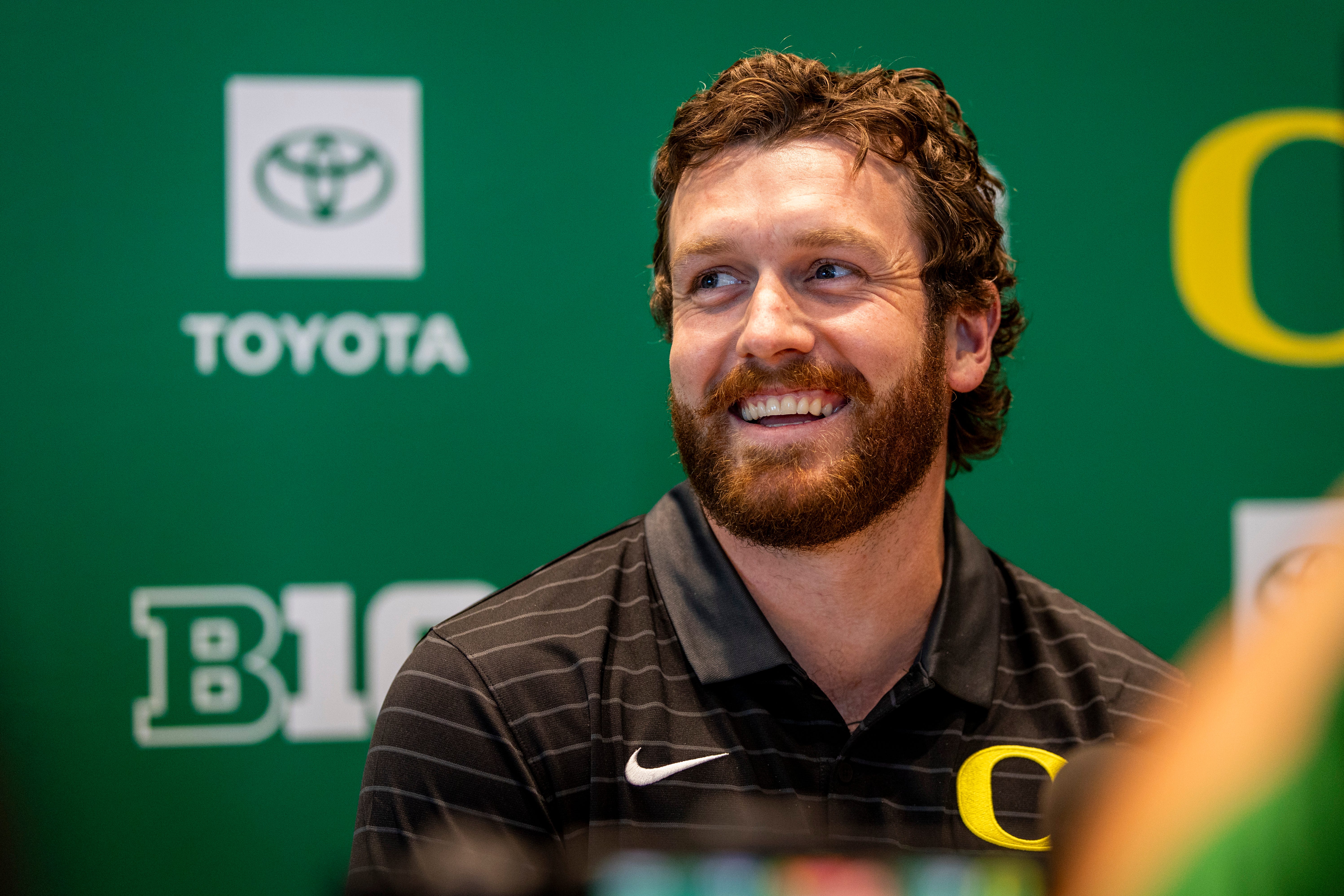 How 28-year-old former welder became favorite for Oregon punting job