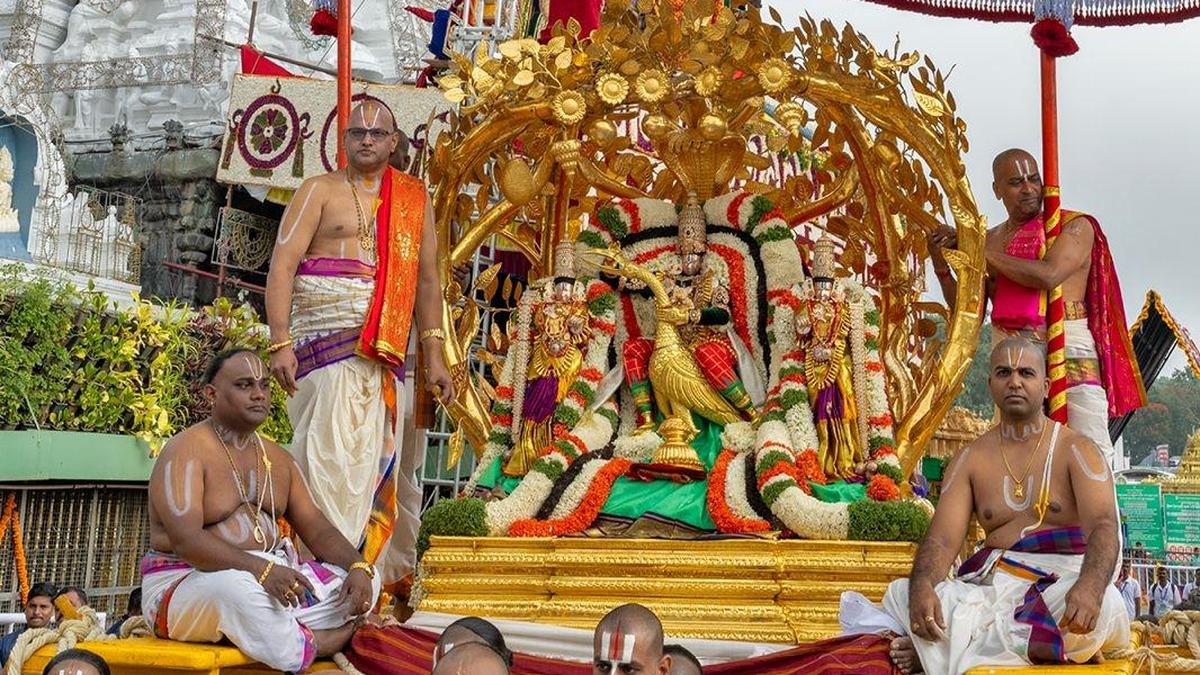 Devotees marvel at Lord Malayappa Swamy riding the Kalpavruksha Vahanam