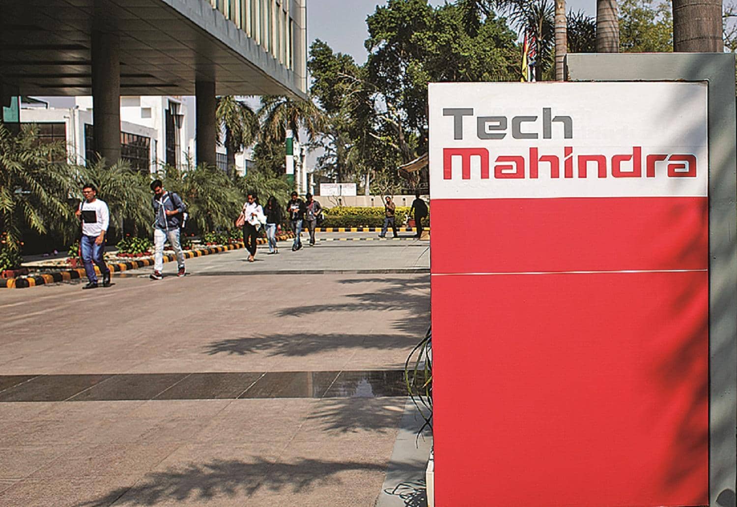 Tech Mahindra Q2 profit rises 32.7% to ₹1,586 crore; revenue up 15.6%