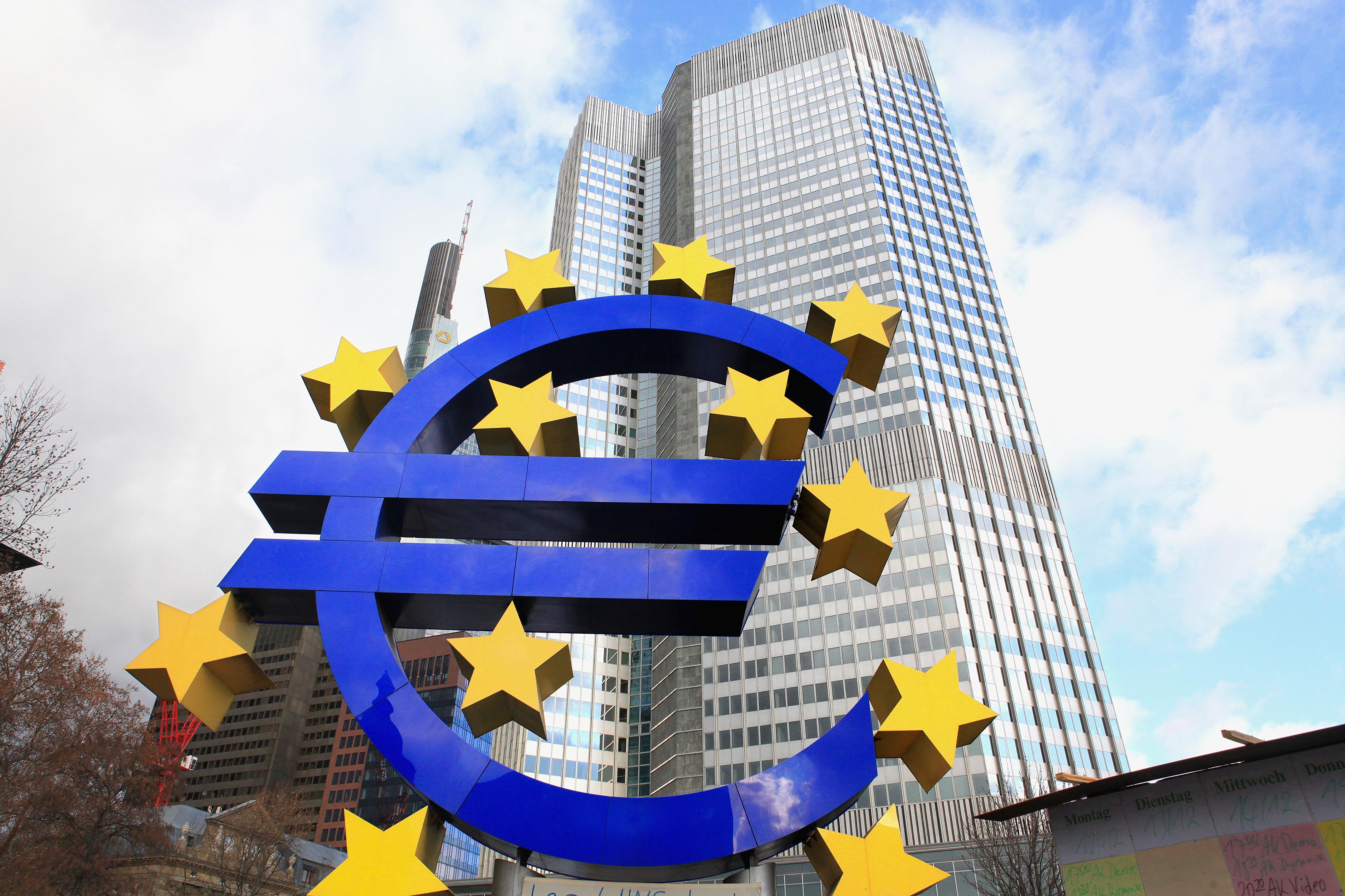 Why AI stocks could crash even if AI succeeds: ECB explains the risk