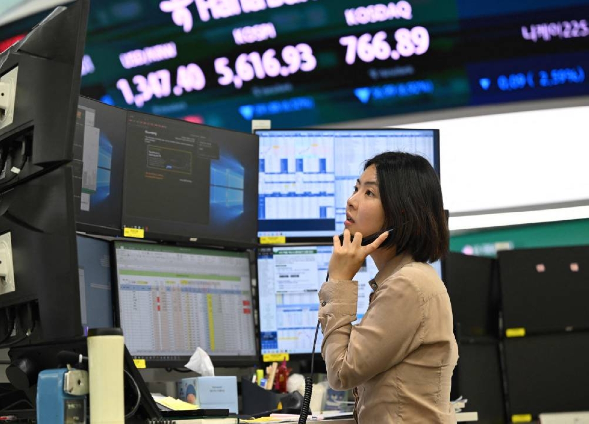 Tech selloff deepens as US inflation sparks AI jitters