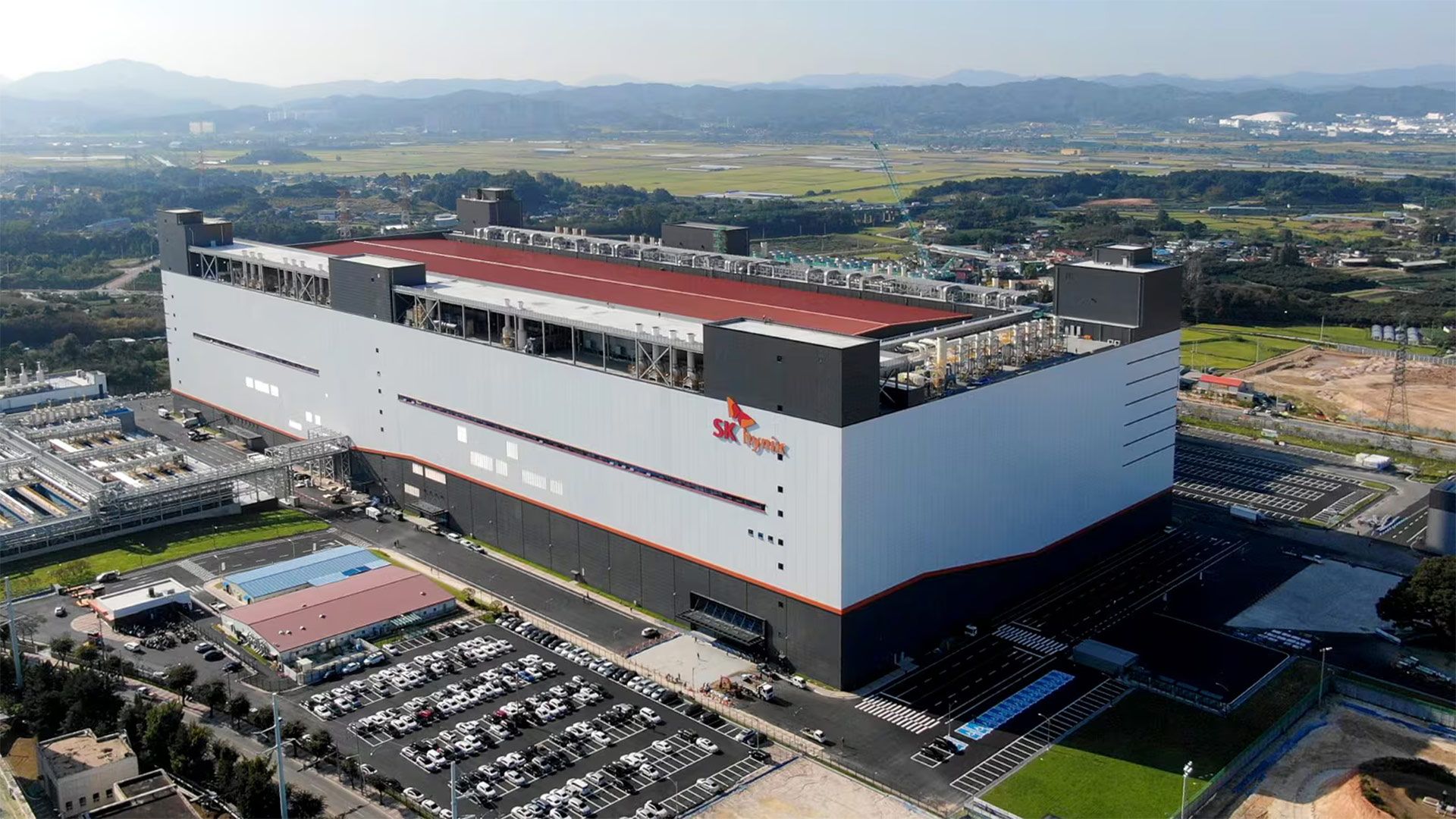 SK hynix reportedly playing hardball with Trump admin over 3D NAND fab — company demands increased chipmaking equipment exports to China in exchange for US fab