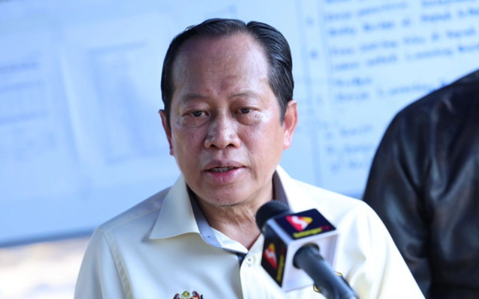 Provide evidence of price hikes, contractors told