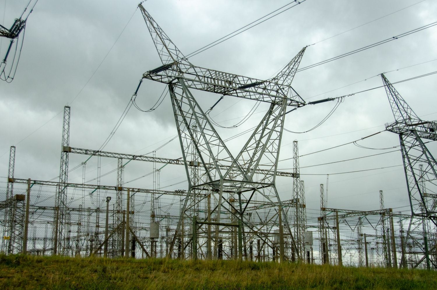 Can electricity and logistics reforms deliver the economic growth needed to create jobs?