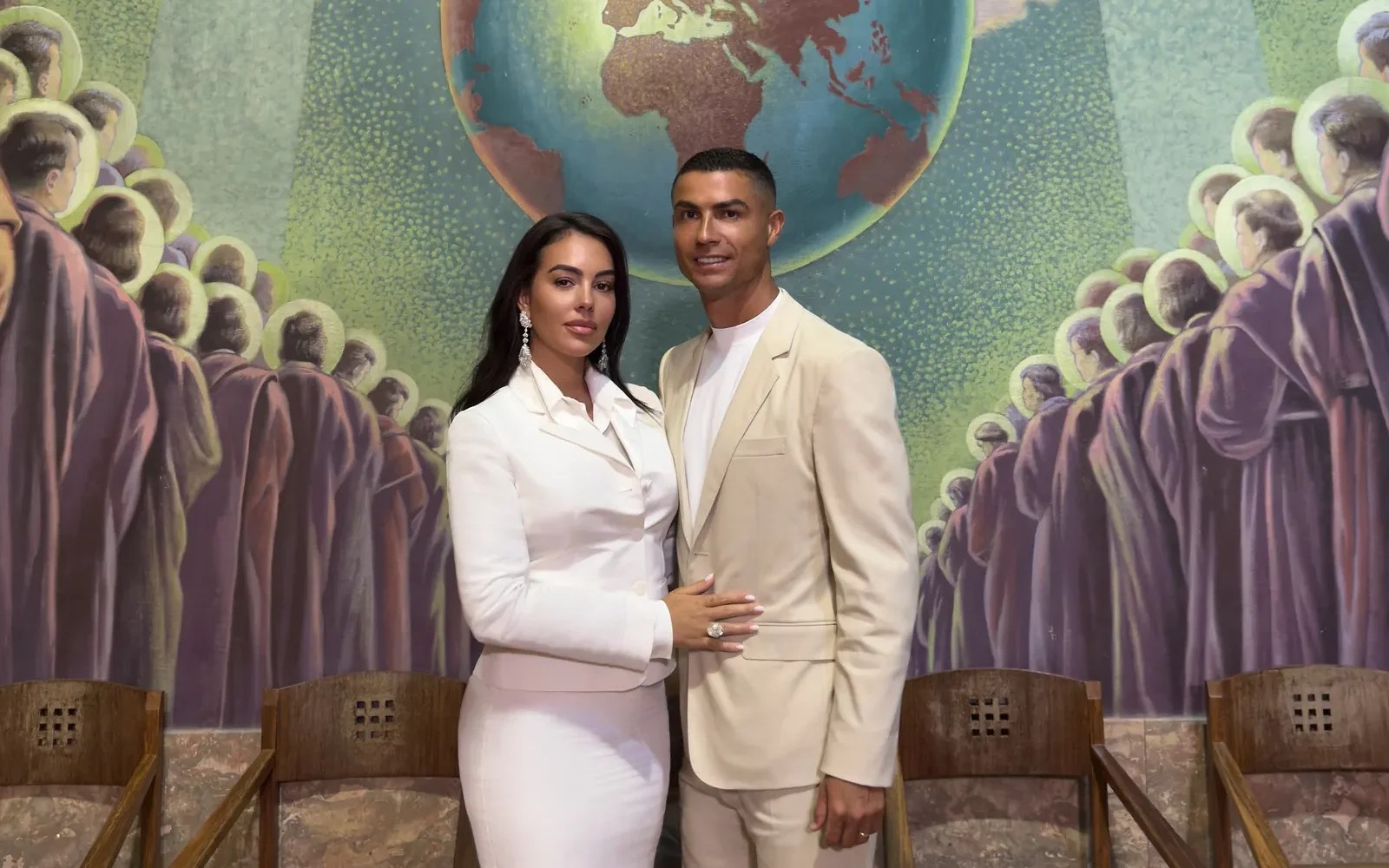 Georgina Rodriguez explains why she married Cristiano Ronaldo in their living room