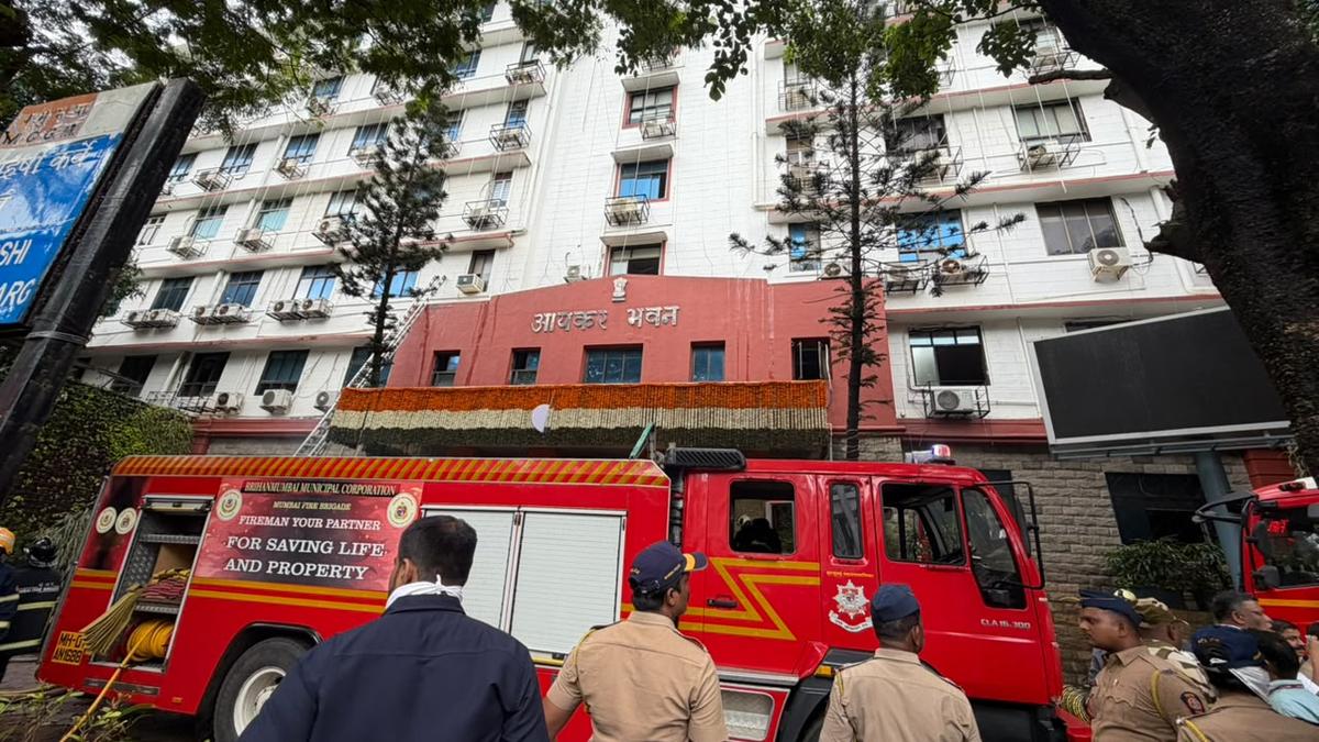 29 rescued after fire breaks out at Mumbai’s Aayakar Bhavan