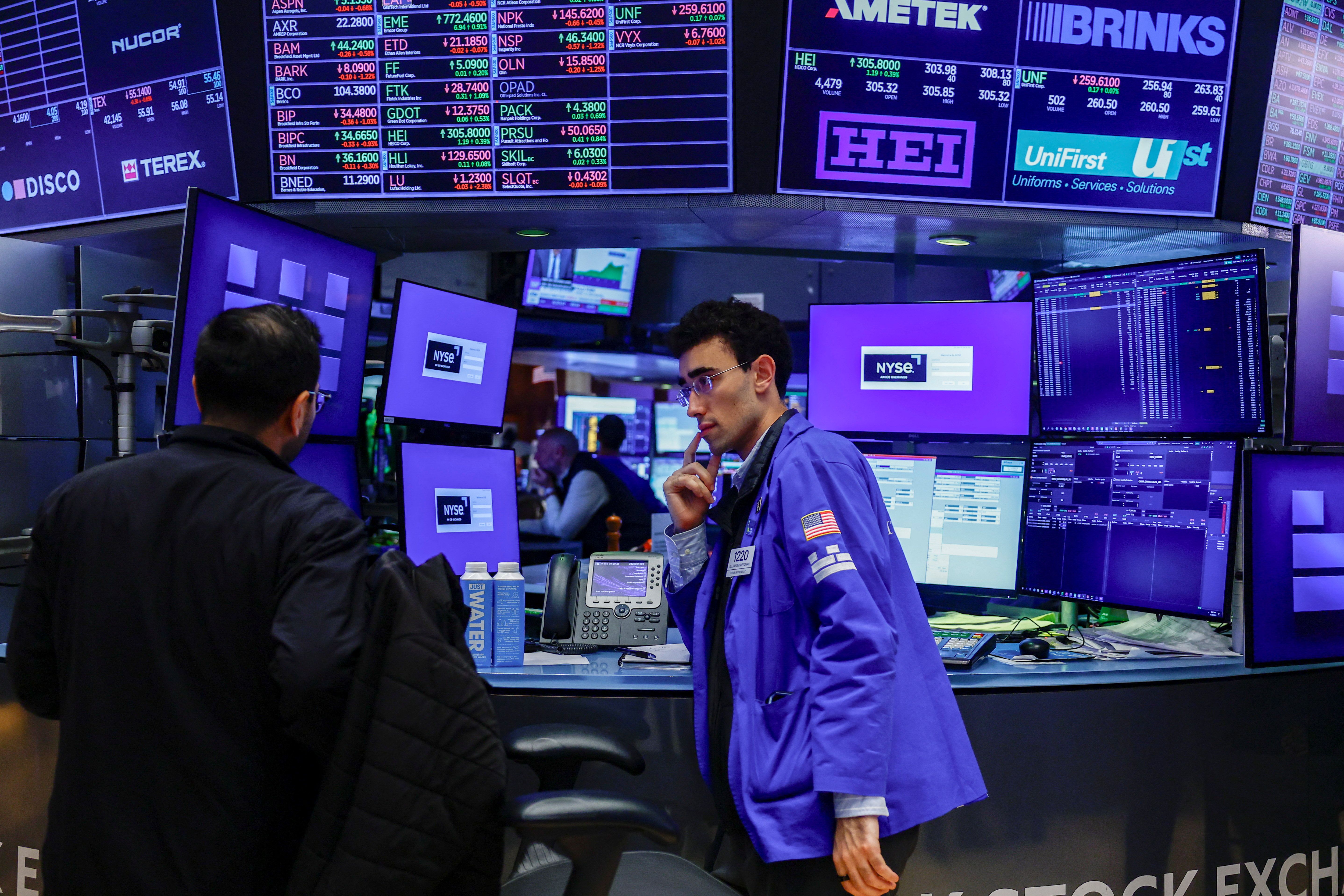US stocks recover after multi-day tech selloff