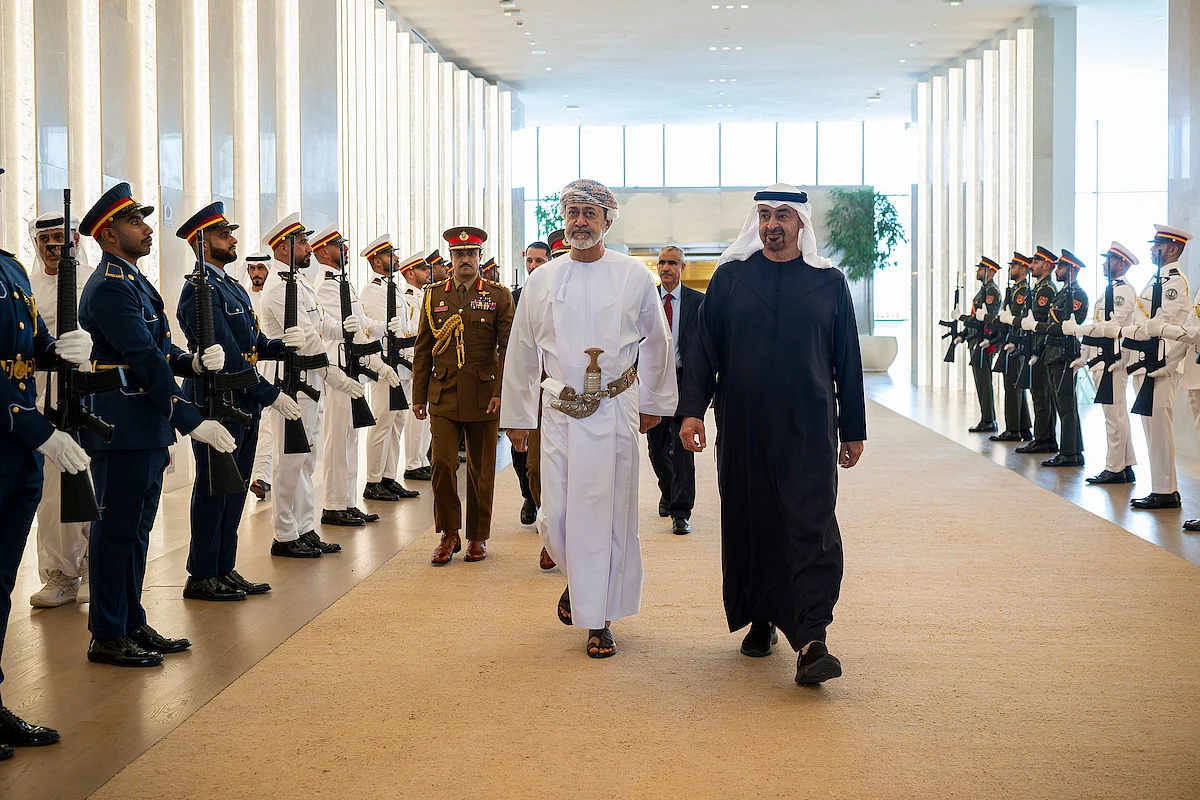 UAE President and Sultan of Oman discuss bilateral ties and regional developments