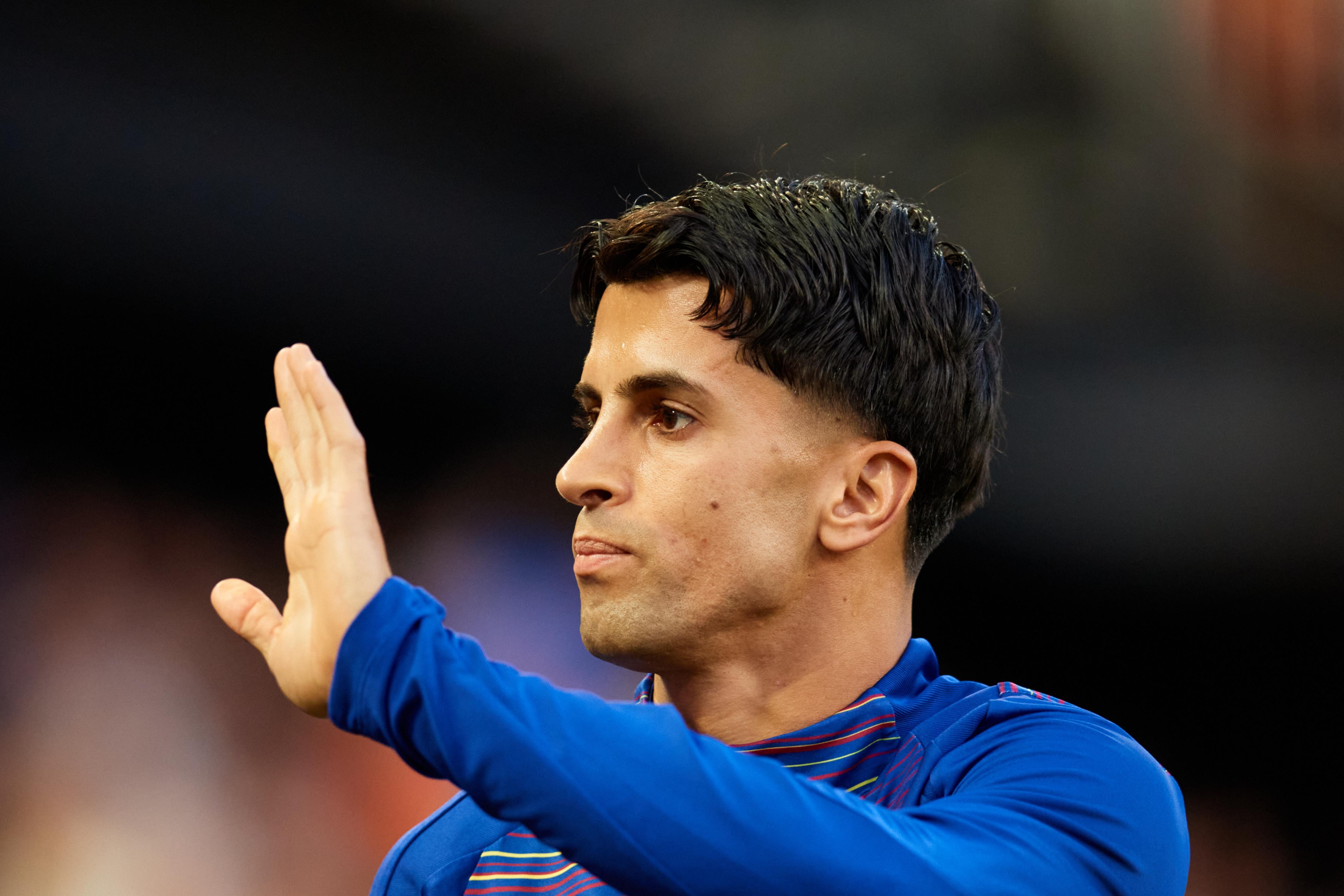 ‘I gave up part of my salary’ - Cancelo speaks out after arriving in Barca