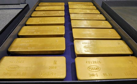 Gold steadies near $4,160 as stock selloff drives bond rally, Treasury yields fall
