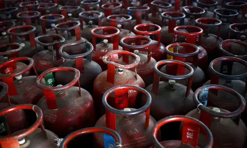 PM rejects LPG auction sans legal cover, policy