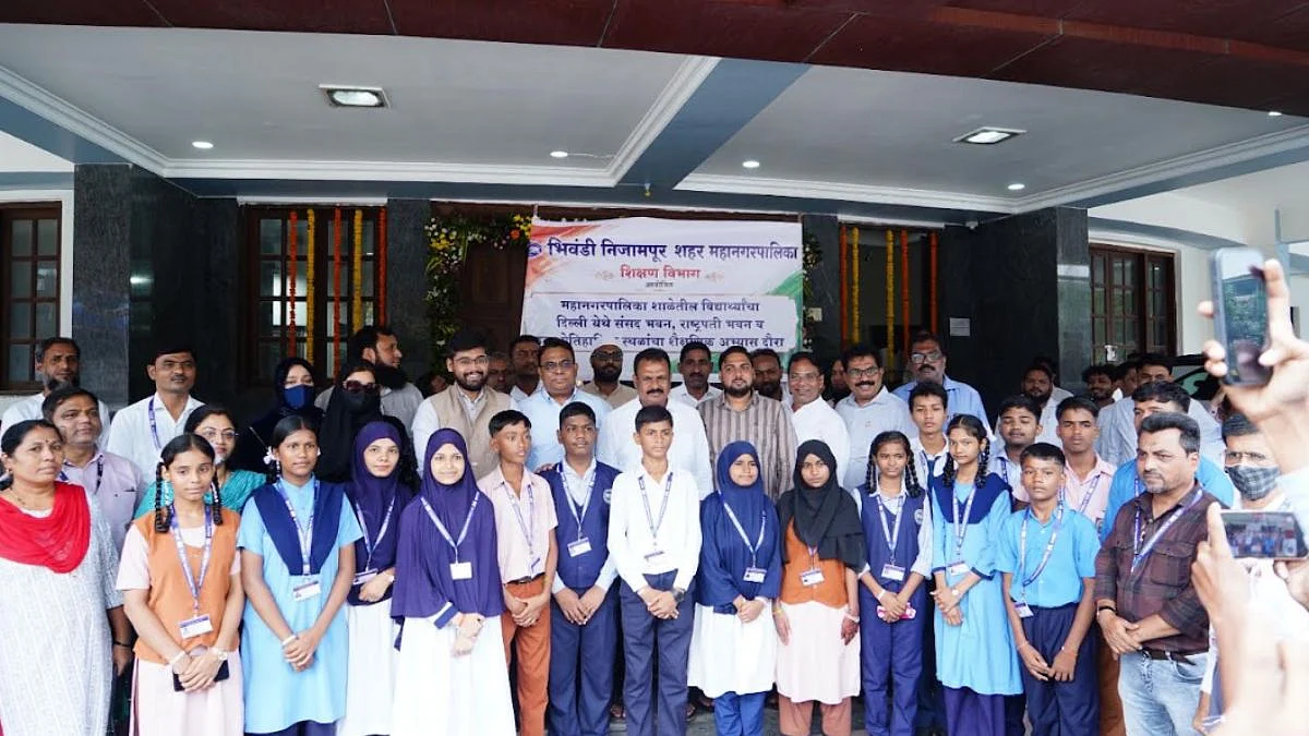 Bhiwandi-Nizampur Civic Body Sends 16 Students To Delhi on Educational Tour To Explore Parliament & Rashtrapati Bhavan