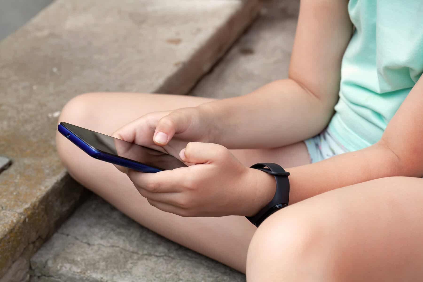 WhatsApp warning to SA parents after 9-year-olds exposed to porn in friend group call