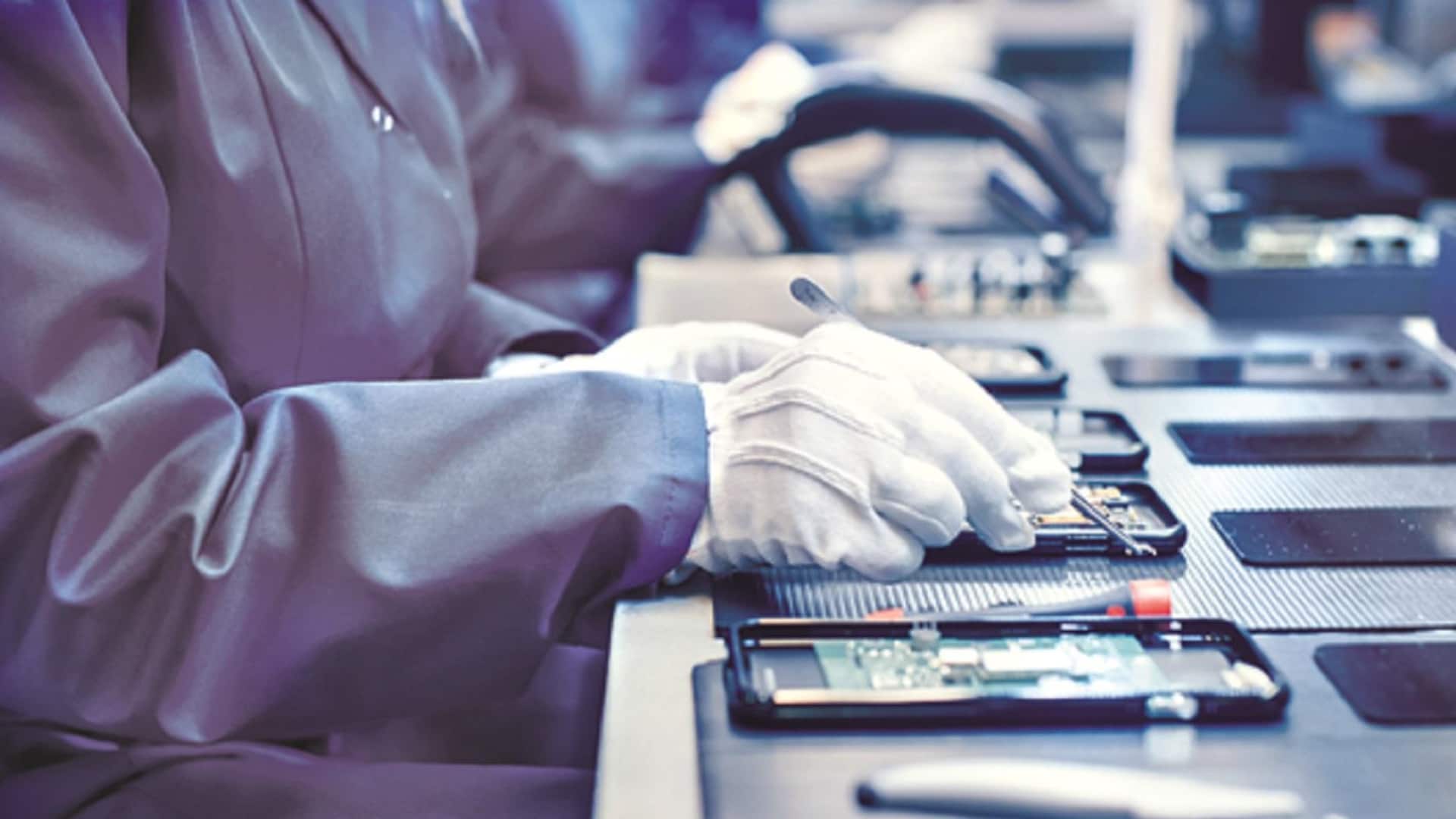 Govt approves 31 electronics component projects worth ₹7,877 crore