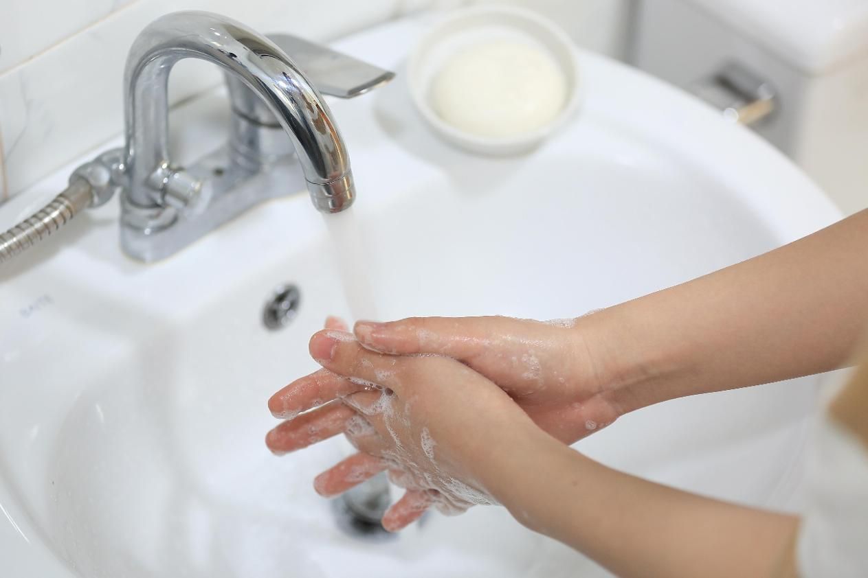 Koreans wash hands for just 14 seconds after using restroom, only half use soap: survey