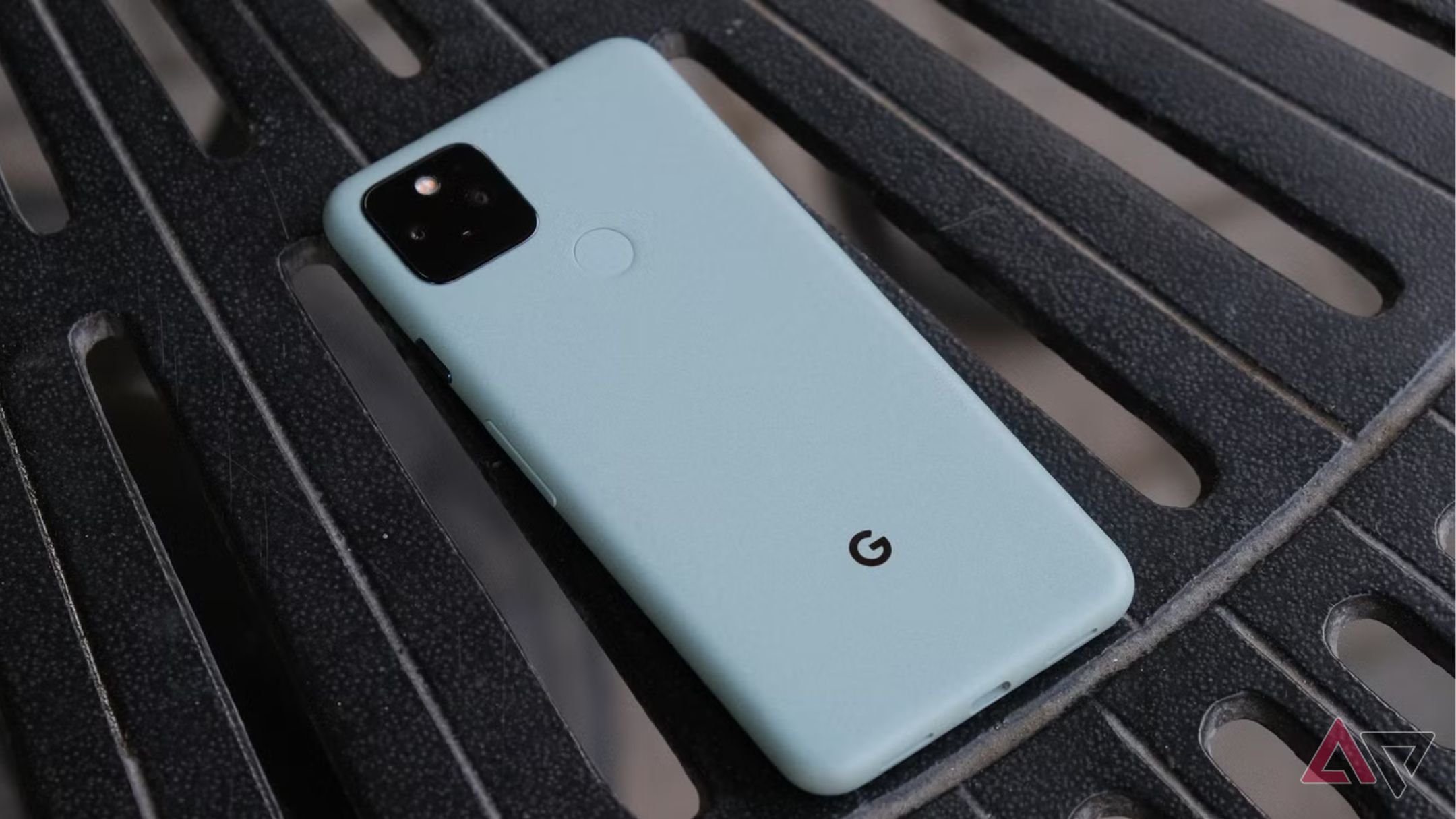 I flashed my old Android phone with this open source OS to give it a new life