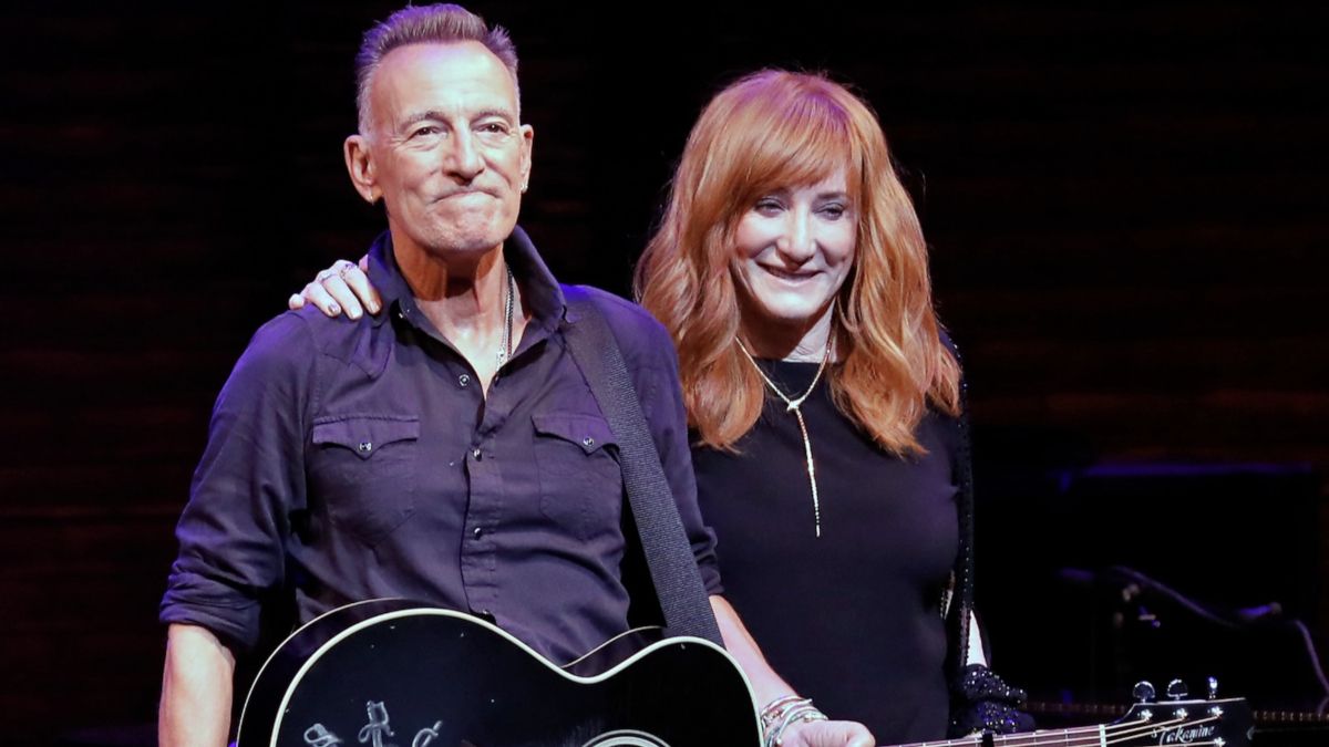 Bruce Springsteen Reveals Wife Patti Scialfa Is in Cancer Remission After 8 Years