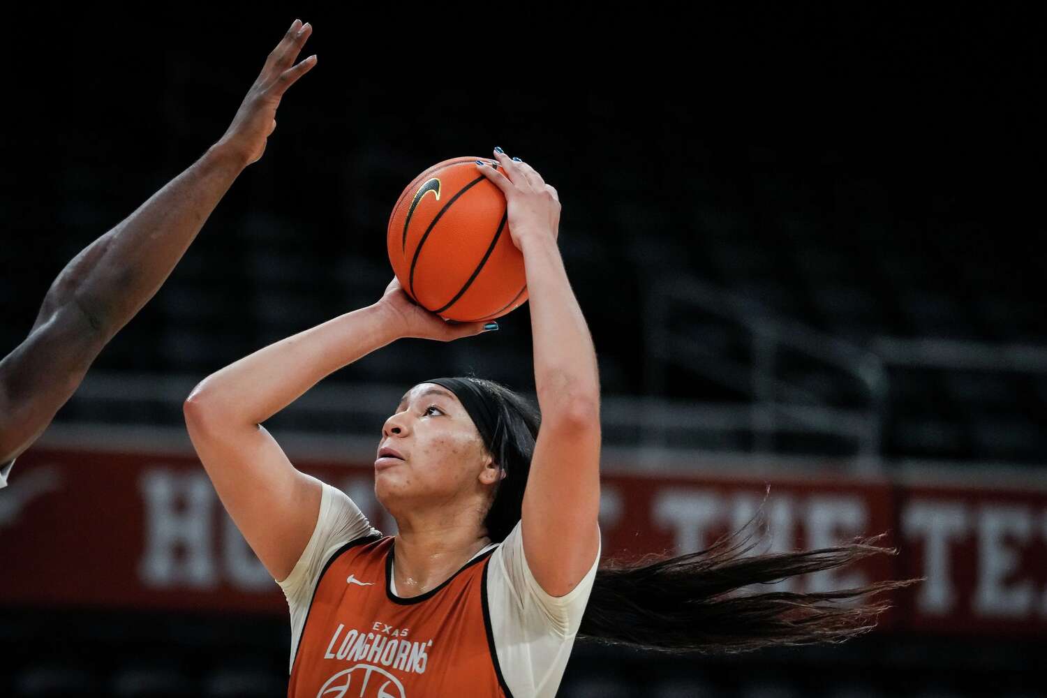 Texas women's basketball: Vic Schaefer talks Breya Cunningham and defense at SEC Tipoff