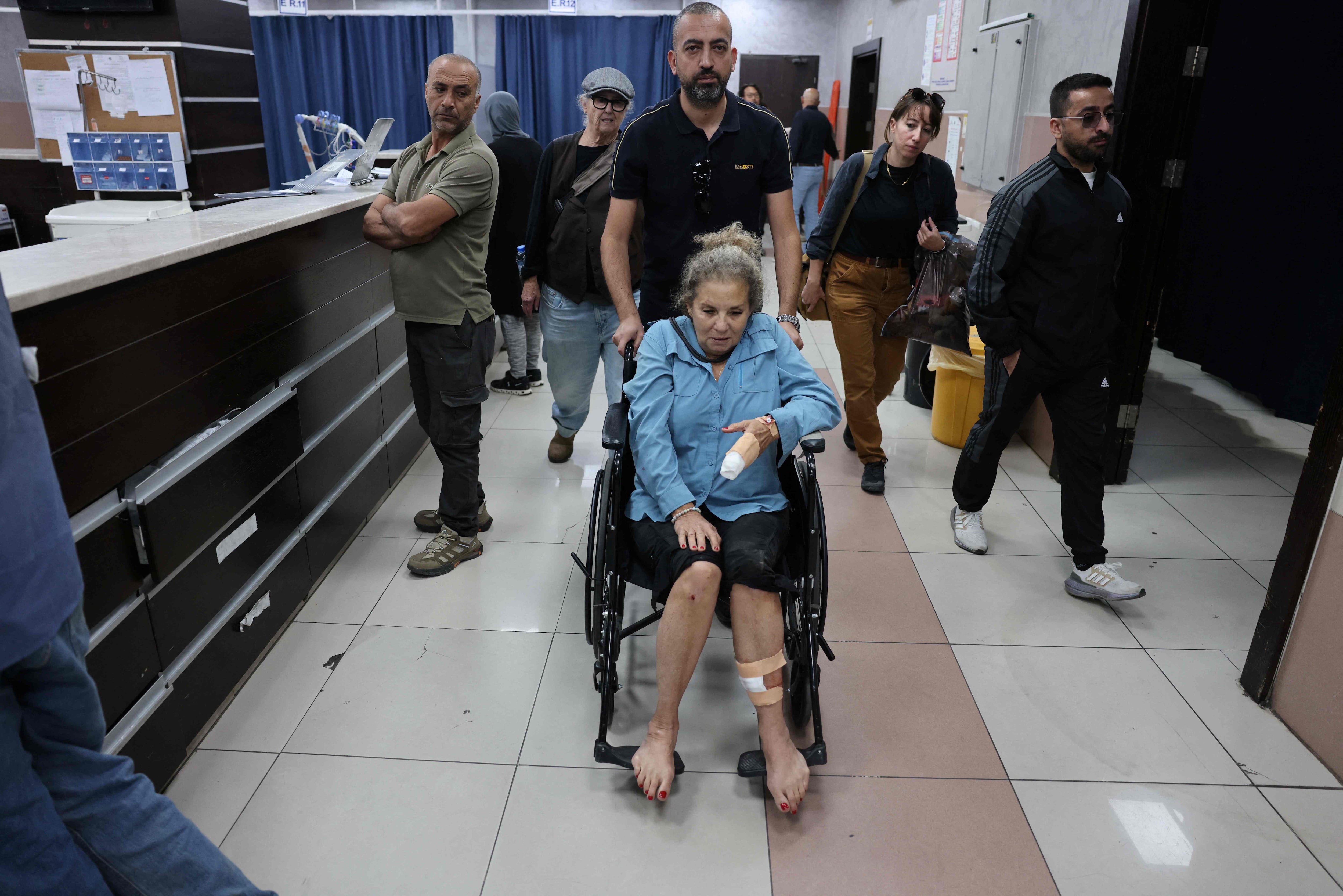 Settlers beat Washington Post journalist during attack on Palestinian olive harvest