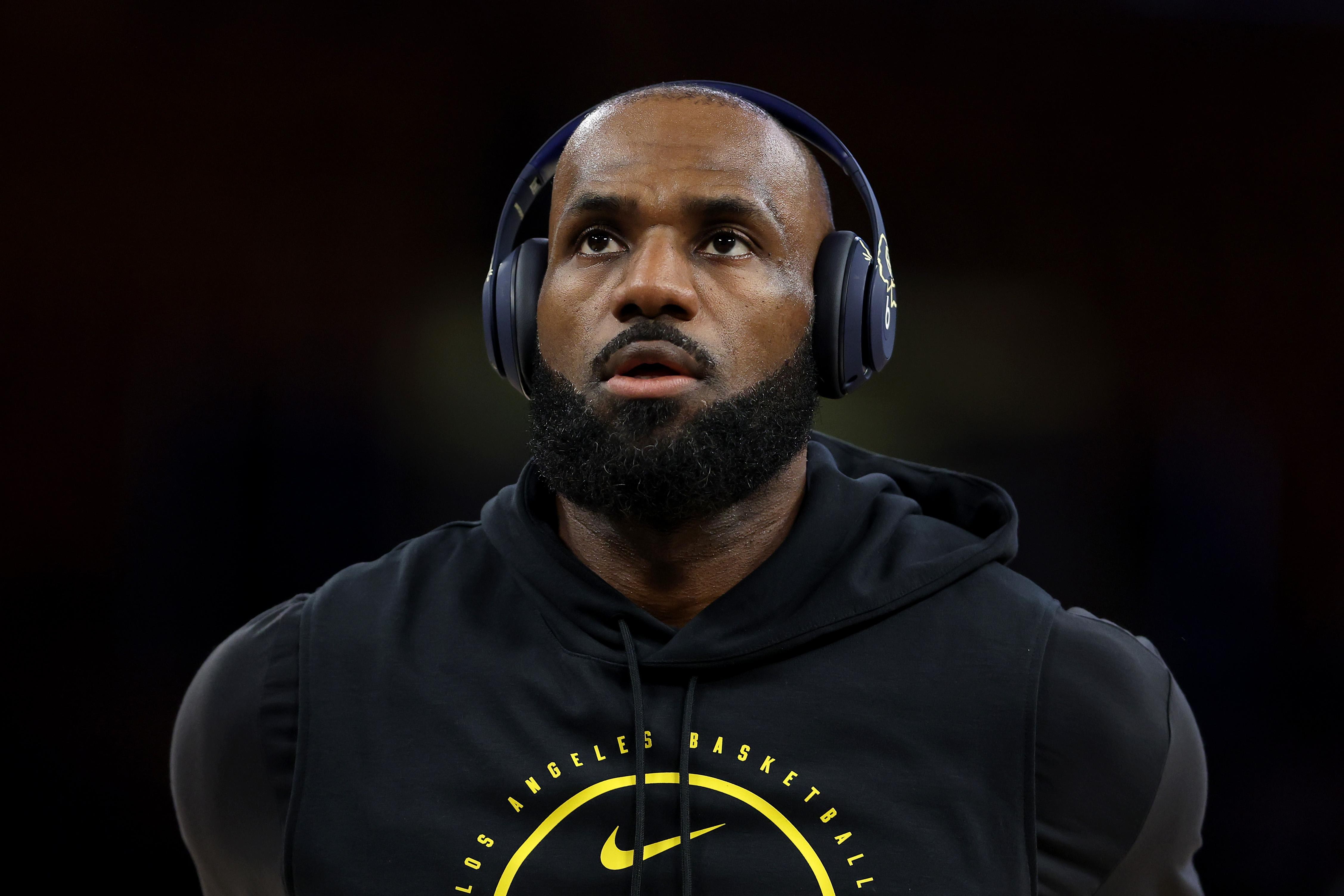 LeBron James solves the 76ers’ biggest offensive problem