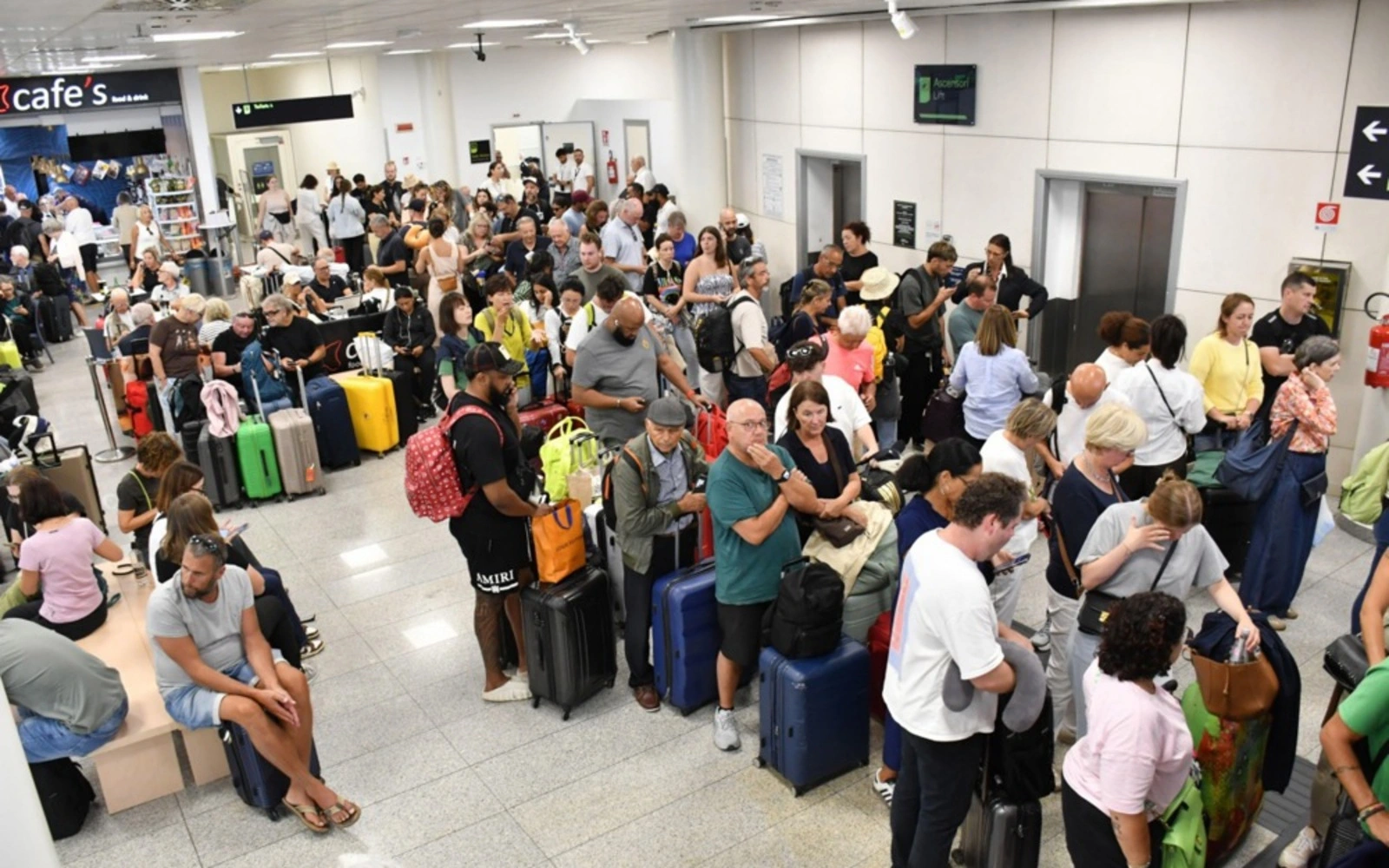 Italy, Spain agree to remove border checks