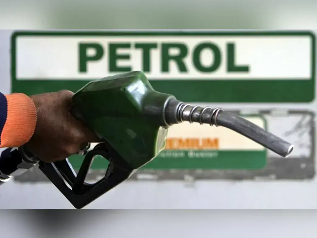 Govt reduces petrol price by Rs3.93, keeps diesel unchanged