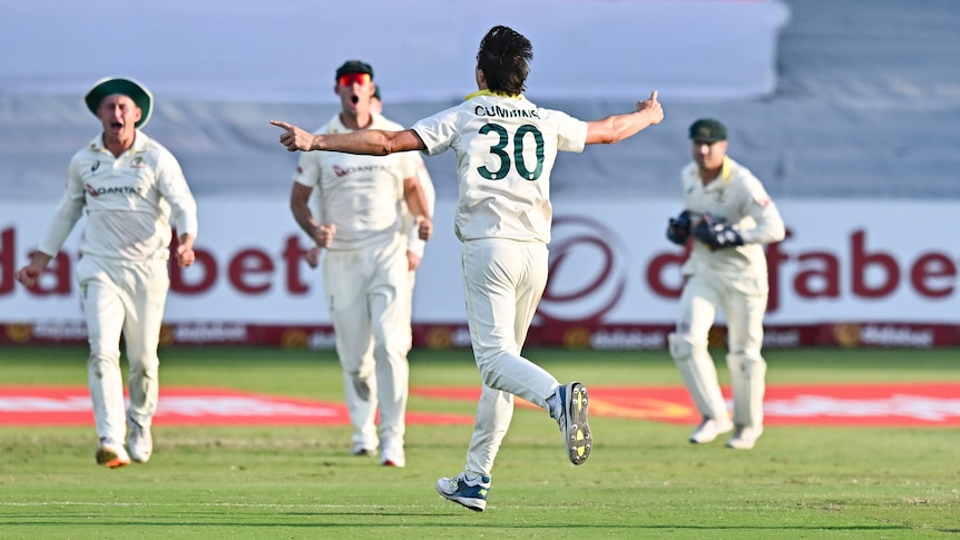 Proteas urged to wear down Australia's bowling machines in second Test