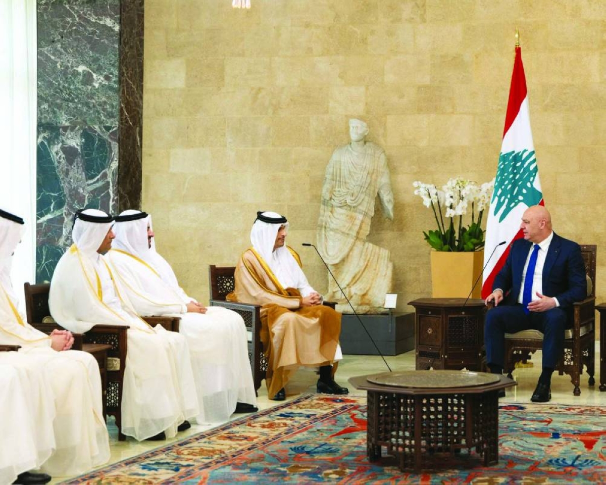 President Aoun holds talks with PM in Beirut