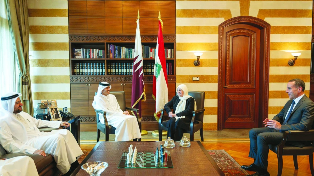 PM meets Lebanon's top politicians, security officials