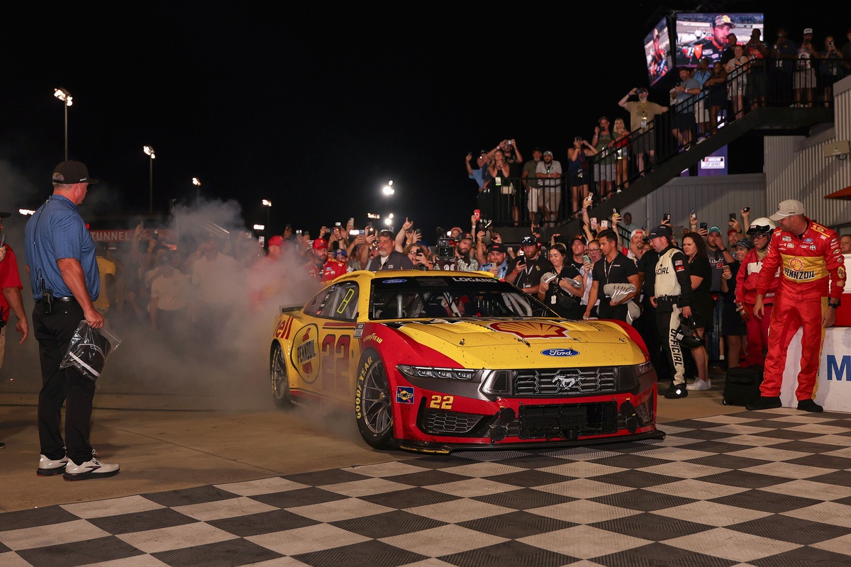Winners and losers from a classic Richmond NASCAR Cup race