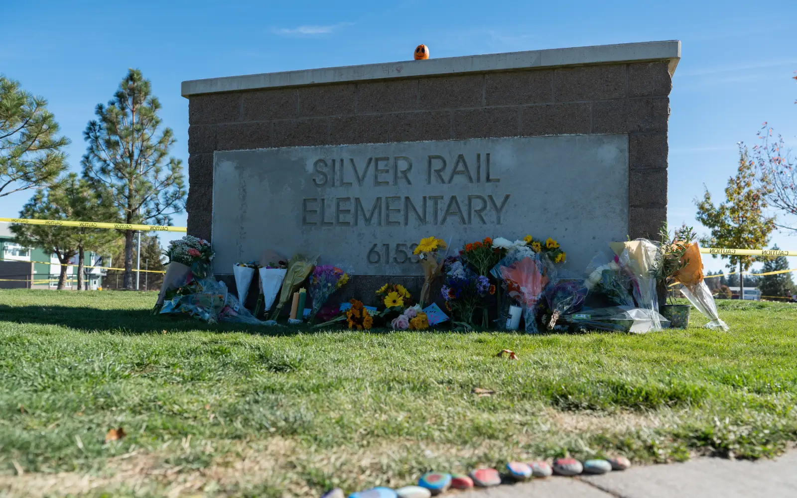 ‘Great hero’ praised for saving lives in Oregon school shooting