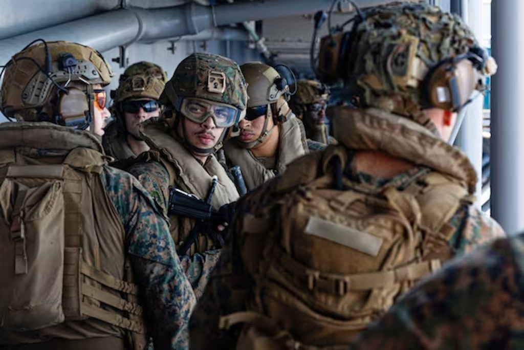 US military morale in the Middle East is in the overflowing toilet