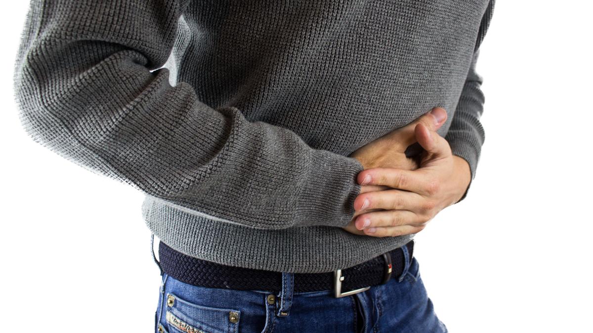 When should you seek medical help for abdominal pain?