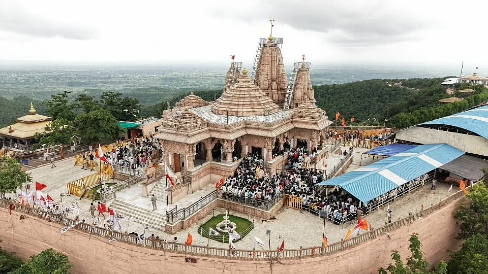 Sendhwa Witnesses Massive Nag Panchami Footfall As 3 Lakh Visit Bhilat Dev Temple