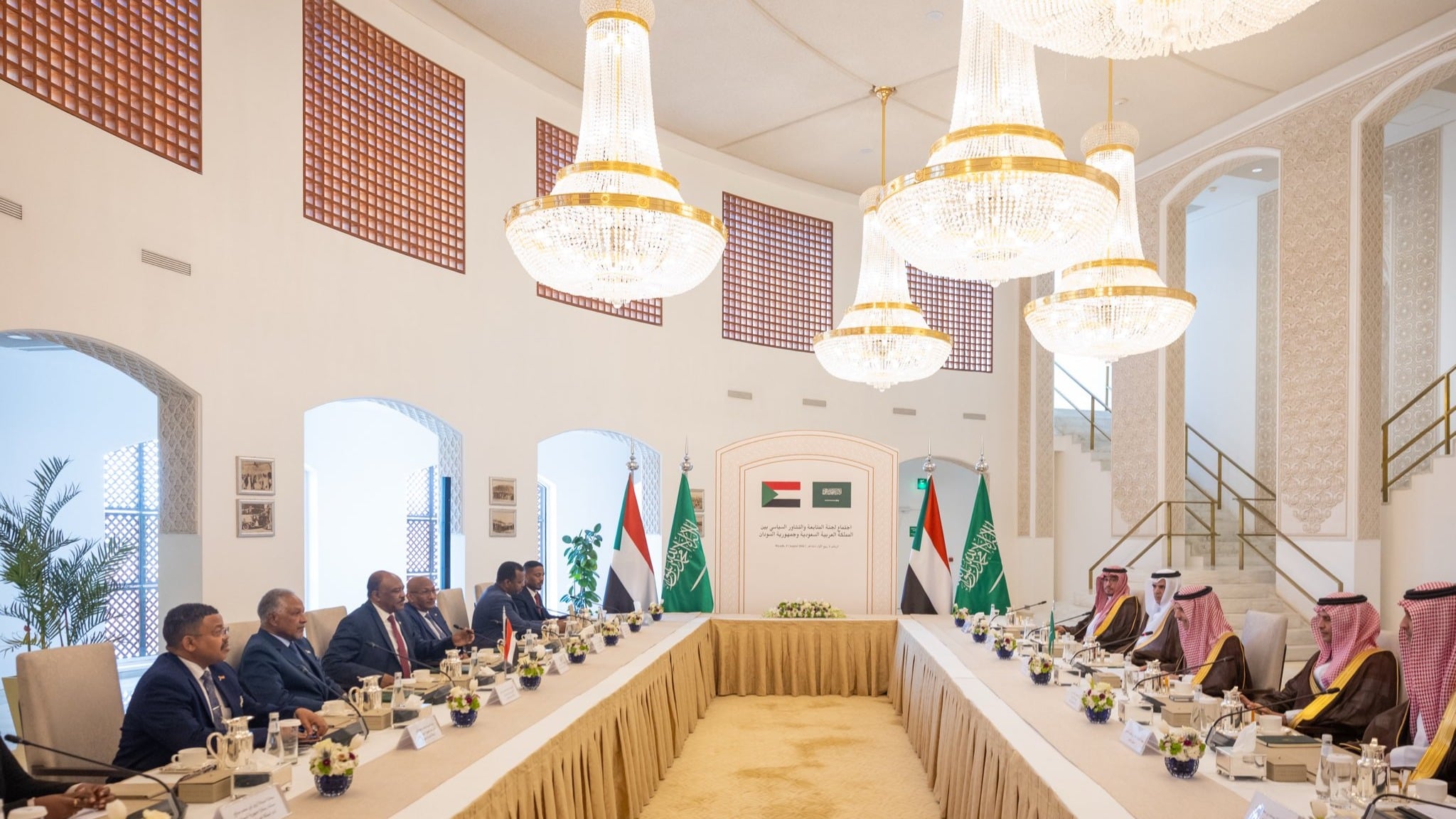Saudi and Sudanese foreign ministers pledge to strengthen bilateral ties