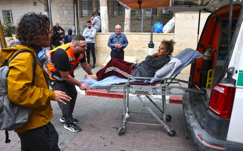 Israeli settlers attack US photographer covering West Bank violence