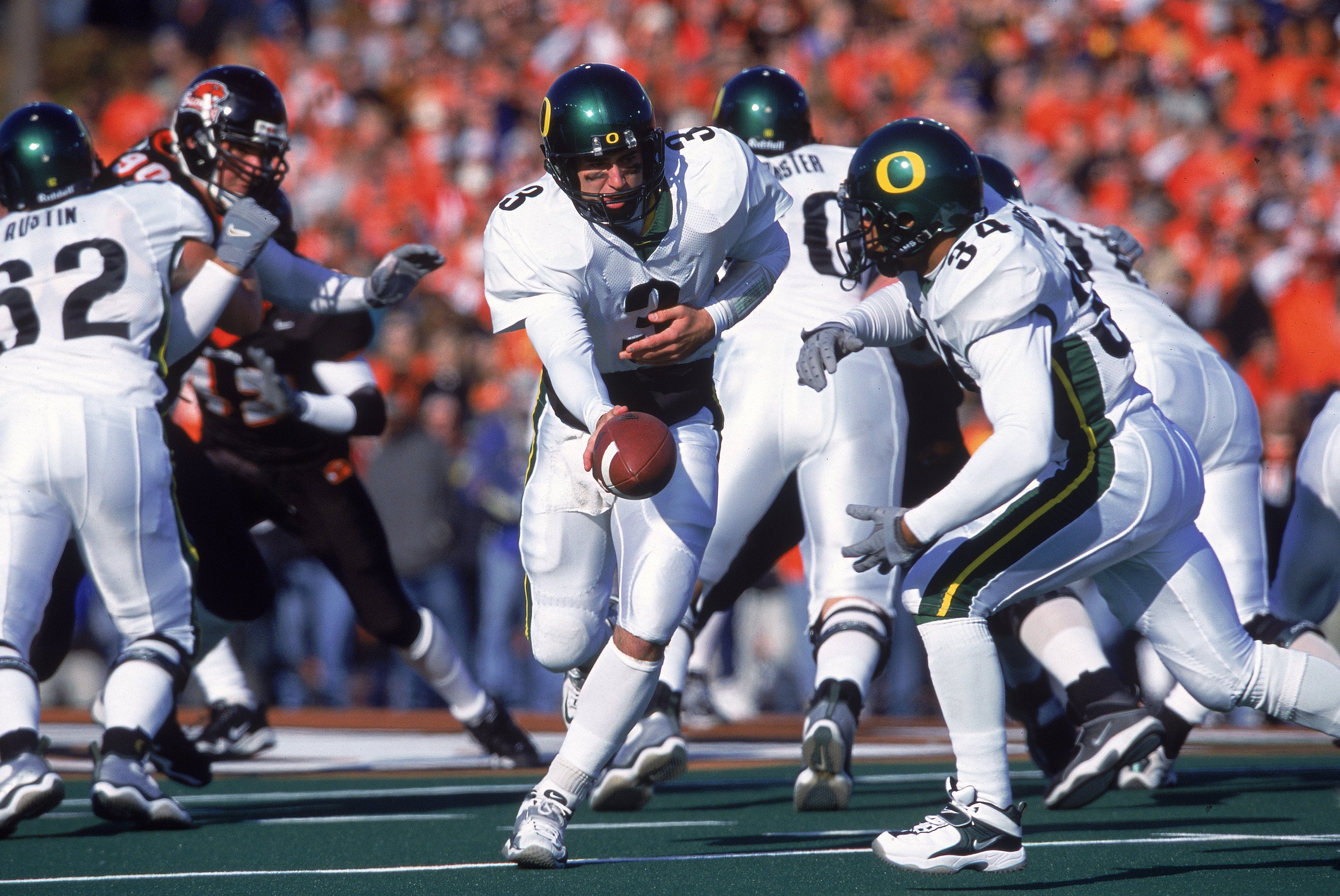 Where Oregon Ducks rank in preseason AP Top 25 since 2000