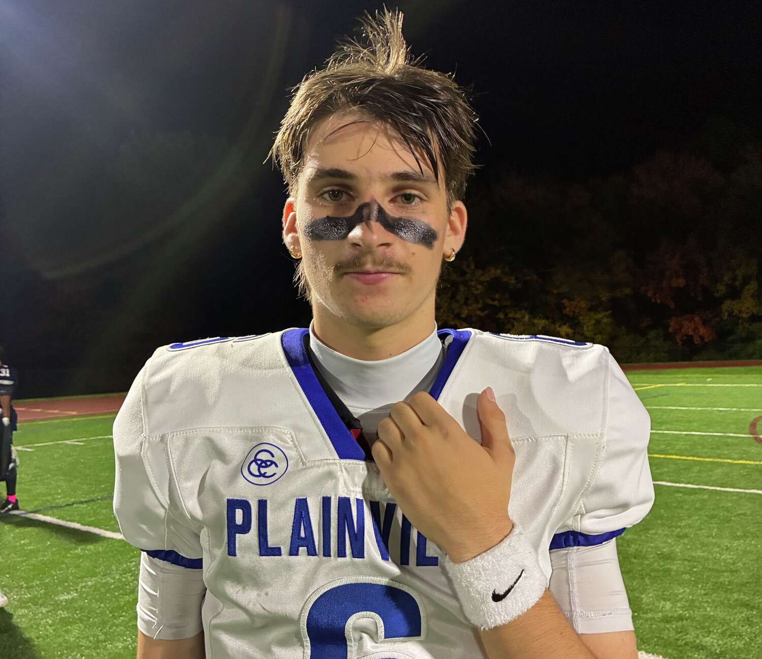 Anthony Abarno throws 5 TDs as Plainville improves to 5-0 with win over Rocky Hill