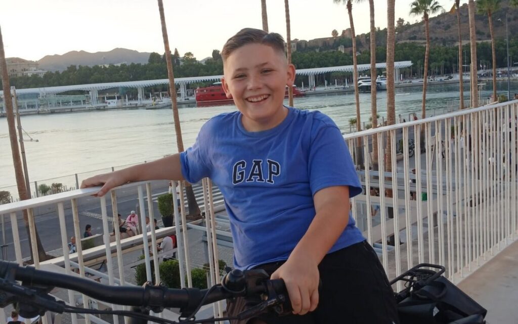 Eleven-year-old from Malaga gears up for 20,000km world cycle to help 56 shelter dogs