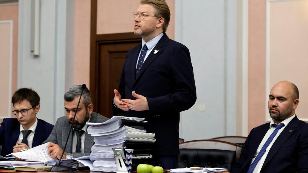 Russia’s Supreme Court upholds ban on anti-war party Yabloko