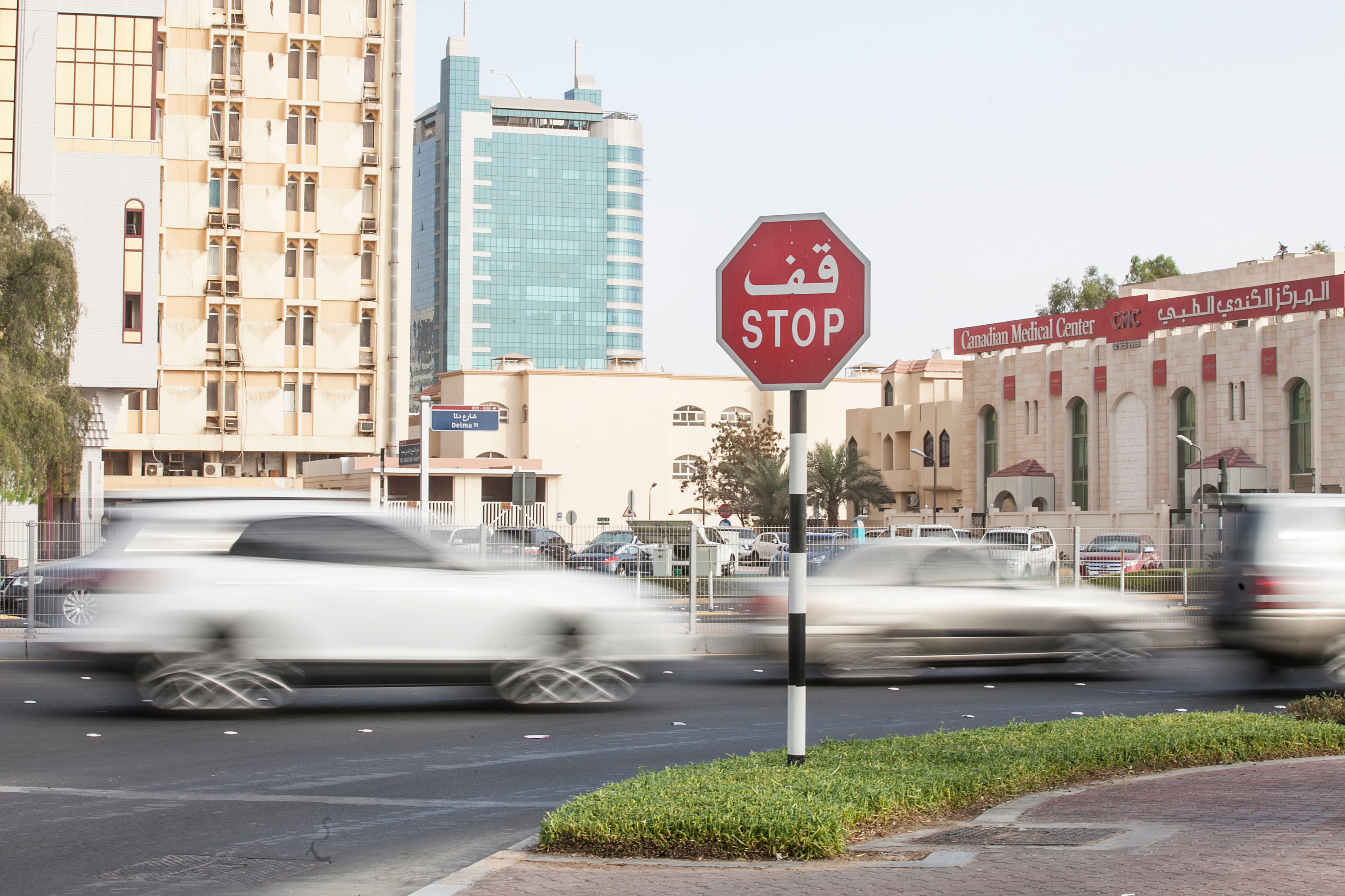 Drunk Abu Dhabi driver jailed for six months and fined Dh100,000 for driving on wrong side of road